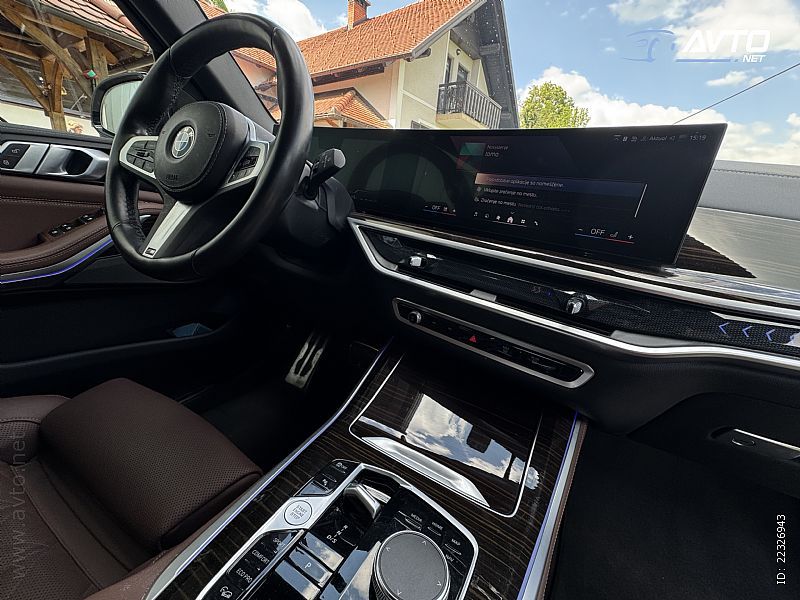 
								BMW Serija X5: X5 xDrive30d full									