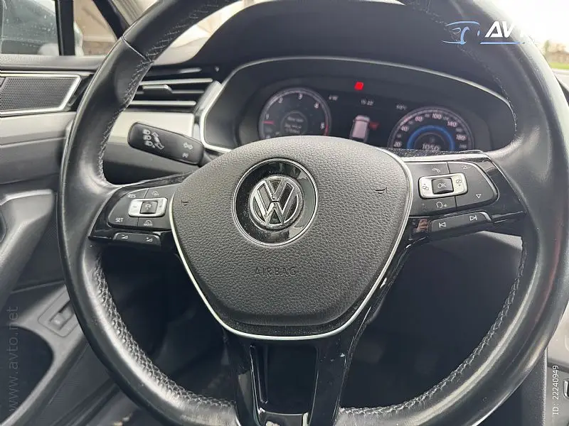
								Volkswagen Passat Variant 2.0 TDI DIG.ŠTEVEC ACC full									
