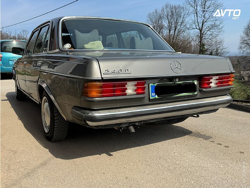 Mercedes-Benz W123 240d