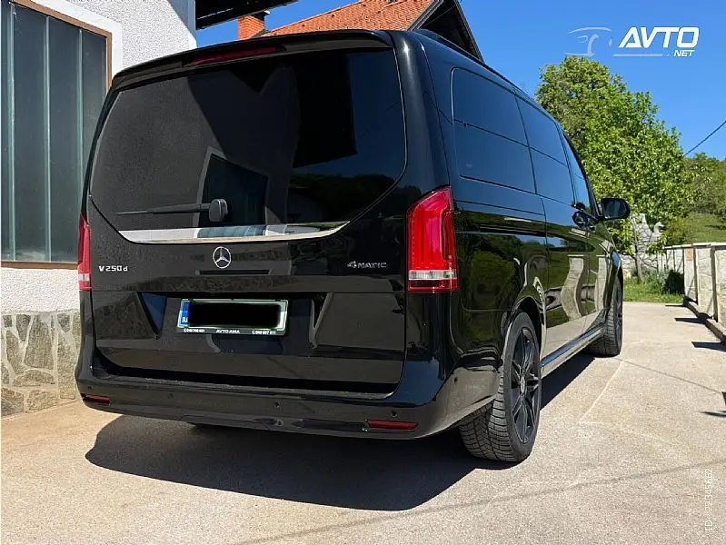 Mercedes-Benz V-Razred V250d 4MATIC AMG