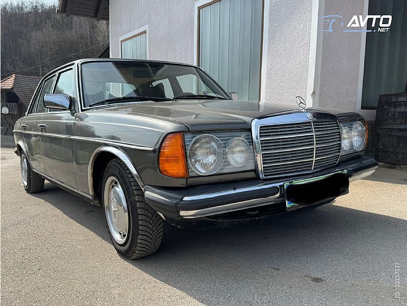Mercedes-Benz W123 240d