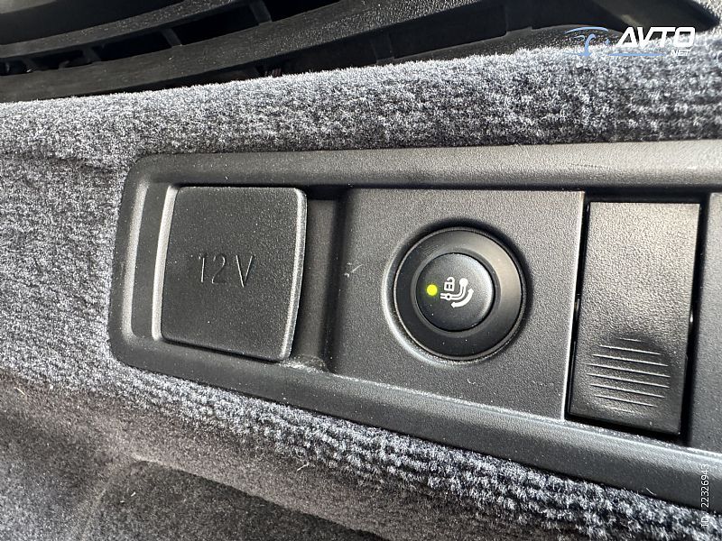 
								BMW Serija X5: X5 xDrive30d full									
