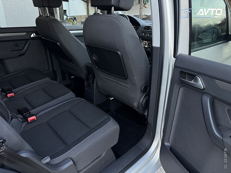 
								Volkswagen Touran 1.6 TDI BlueMotion Comfortline full									