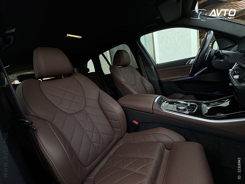 
								BMW Serija X5: X5 xDrive30d full									