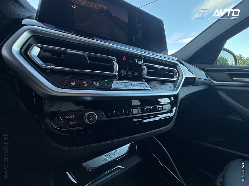 
								BMW serija X4: xDrive 30d M Paket KLJUKA full									